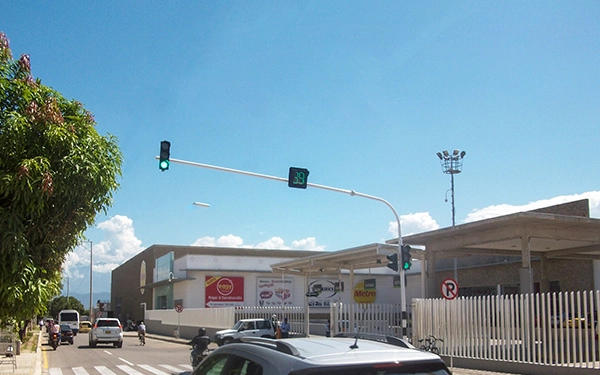 Projet de feux tricolores en Colombie de FAMA TRAFFIC