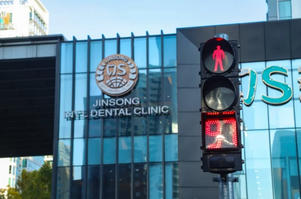 Les signaux sonores pour piétons FAMA avec boîtier en plastique atteignent plus de 7 500 unités vendues en novembre, déployées à plus de 1 000 intersections. Les signaux sonores pour piétons FAMA avec boîtier en plastique atteignent plus de 7 500 unités vendues en novembre, déployées à plus de 1 000 intersections.